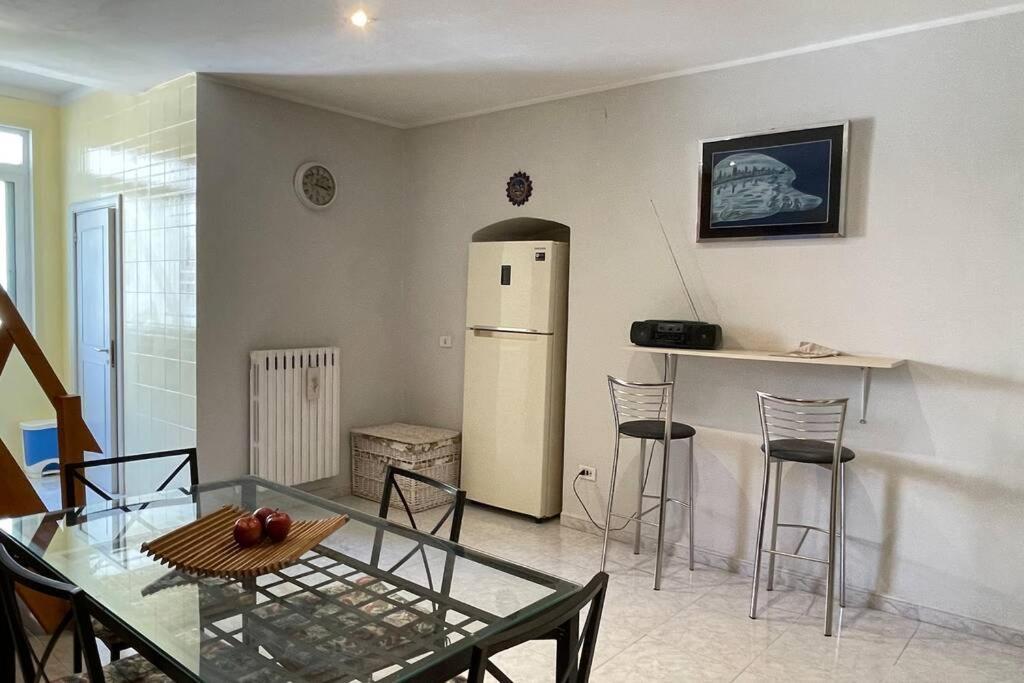 Petinoinapulia - Appartamento Per Famiglie E Amici Bari Exterior photo