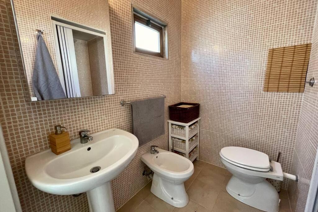 Petinoinapulia - Appartamento Per Famiglie E Amici Bari Exterior photo
