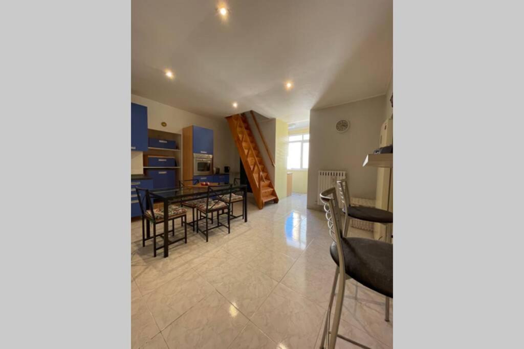 Petinoinapulia - Appartamento Per Famiglie E Amici Bari Exterior photo